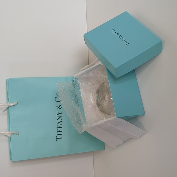 Tiffany & Co Apple Paperweight - Picture 6 of 11